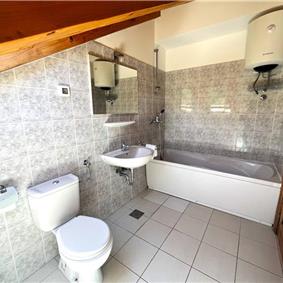 9 Bedroom Villa with Pool and Sea Views in Cavtat, sleeps 18